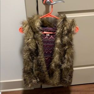 Faux fur vest brown and tan